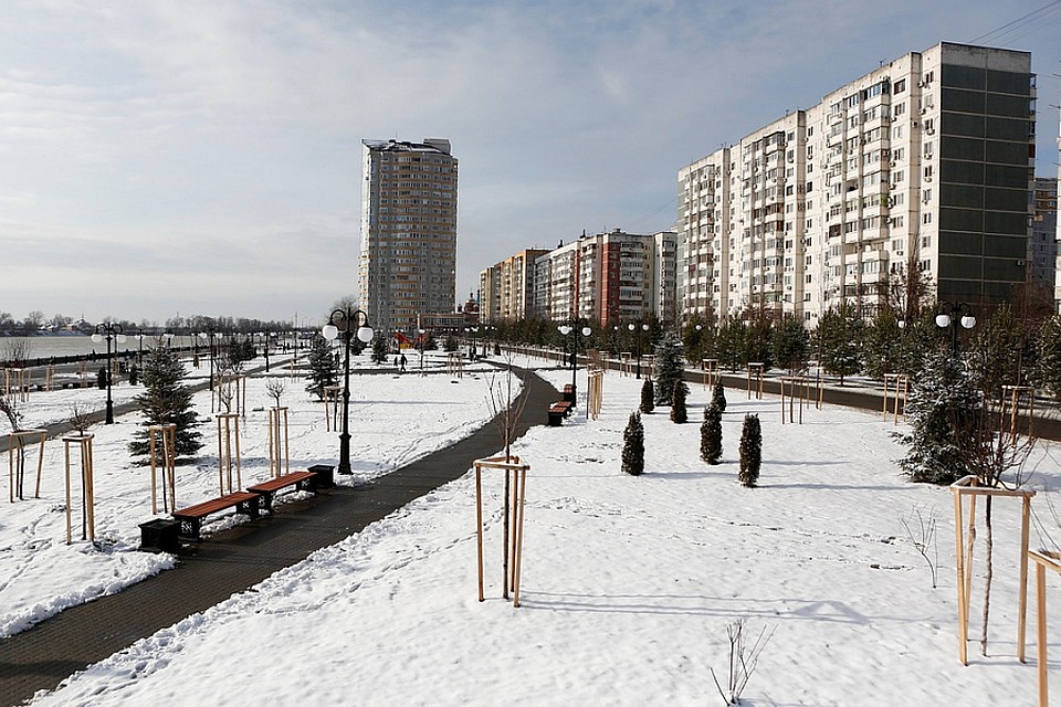 В Юбилейном районе Краснодара открыли аллею в честь 80-летия образования края