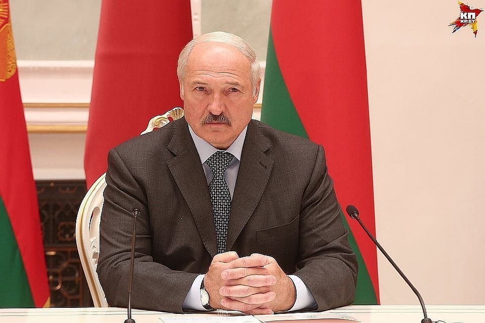 Лукашенко потребовал урегулировать вопрос компенсации за налоговый маневр за счет других направлений сотрудничества с Россией