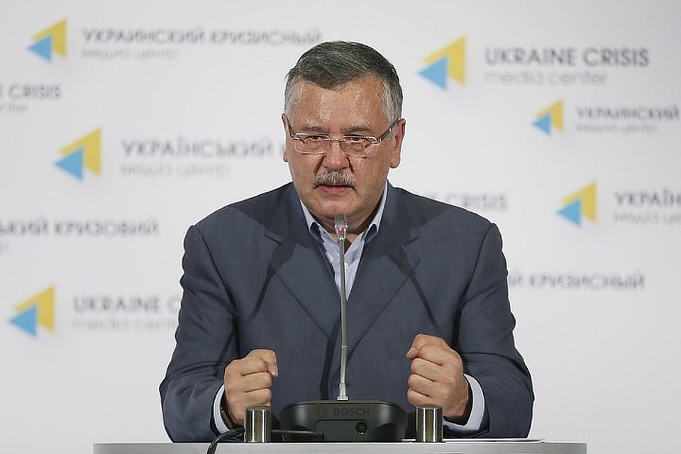 Анатолий Гриценко подал документы для регистрации кандидатом на пост президента Украины Фото: Зураб Джавахадзе/ИТАР-ТАСС