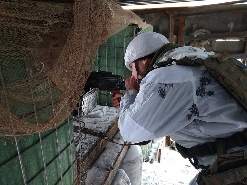 Украинские военные под Мариуполем готовы к боевым действиям. Фото: facebook.com/pressjfo.news