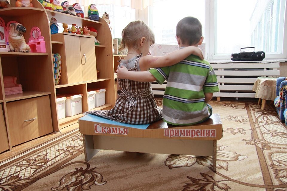 В среднем по городу один месяц в муниципальном детсаду обходится родителям в 4 тысячи рублей.