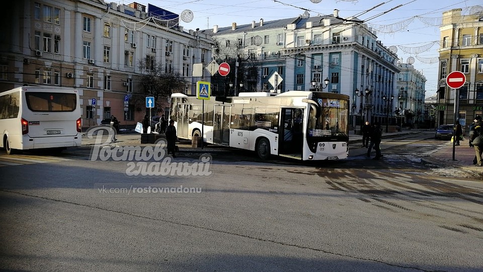 Последствия аварии. Фото: "Ростов Главный — новости Ростова-на-Дону"