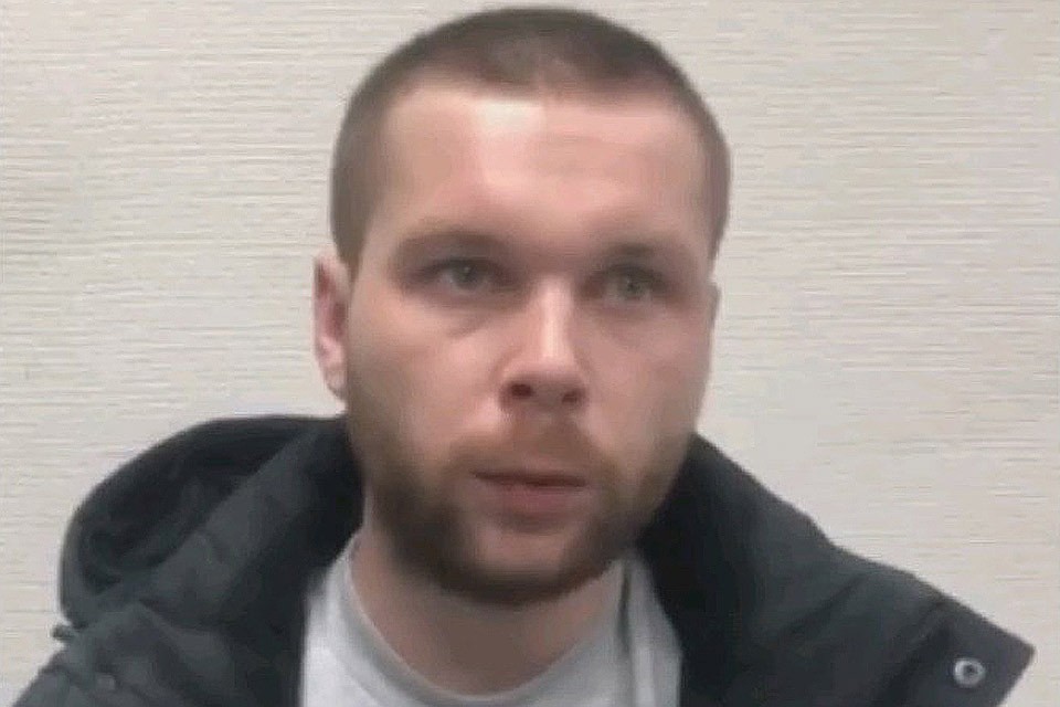 Коллектор названивал не только директору, но и паре учителей.