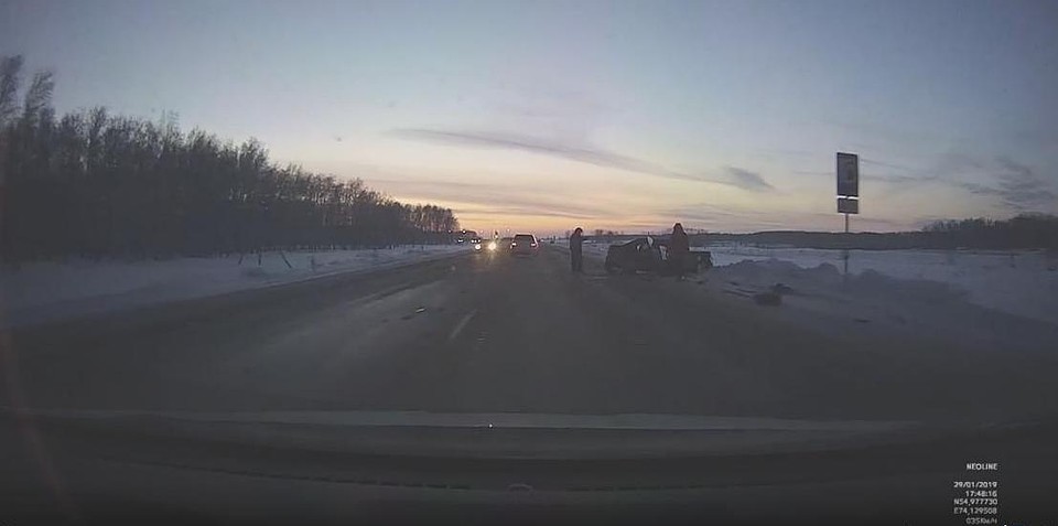 В Омской области в ДТП с фурой погиб пассажир