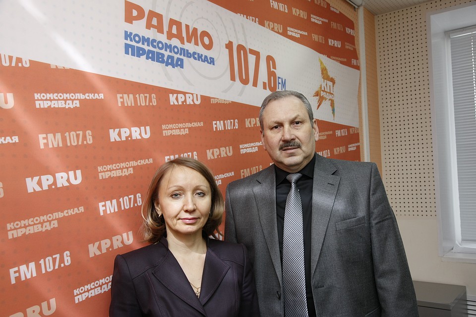 Елена Сахабутдинова, главный внештатный специалист по акушерству и гинекологии министерства здравоохранения УР и Игорь Титов, министр здравоохранения УР
