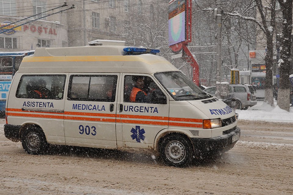 Девочку успели привезти в больницу, но, несмотря на все усилия врачей, спасти не смогли.