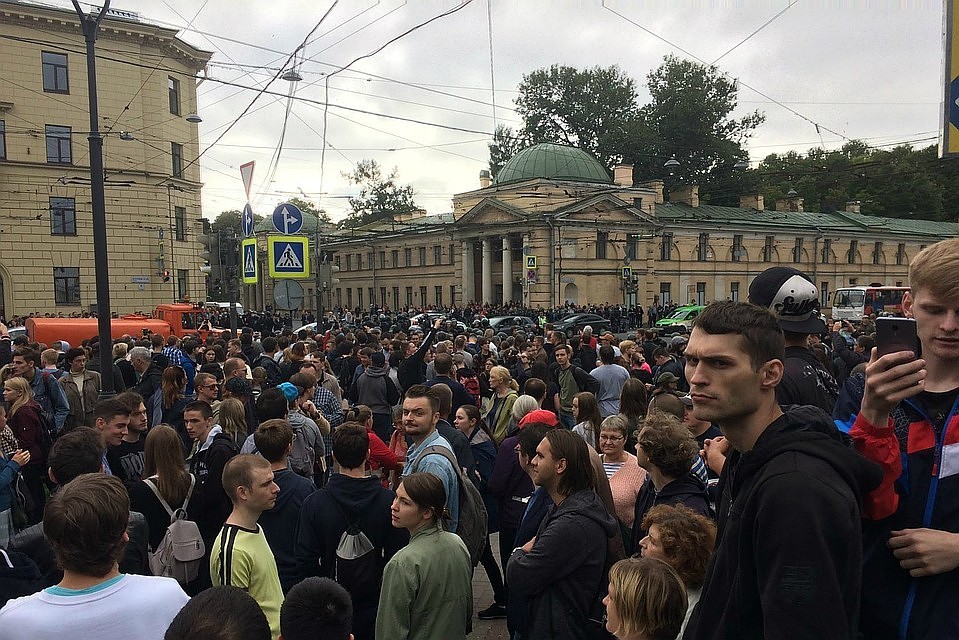 В Петербурге предложили демократизировать закон о митингах
