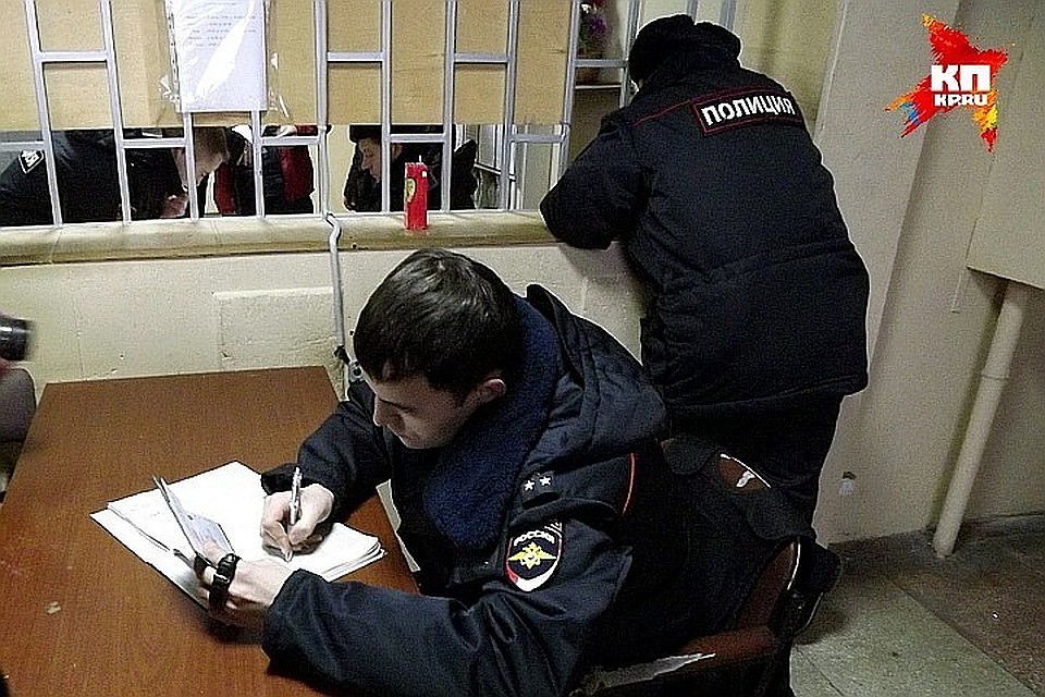 Подозреваемых нашли полицейские