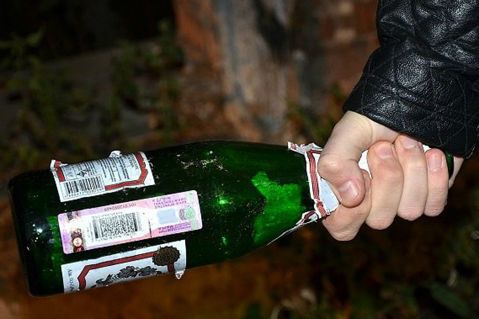 В итоге было уничтожено несколько бутылок алкоголя и продукты, а также повреждено оборудование. Фото: times.com.ua