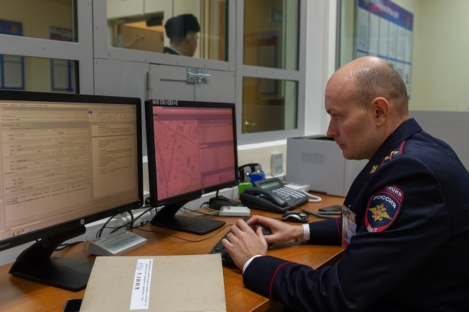 Хабаровский таксист воровал вещи у спящих пассажиров