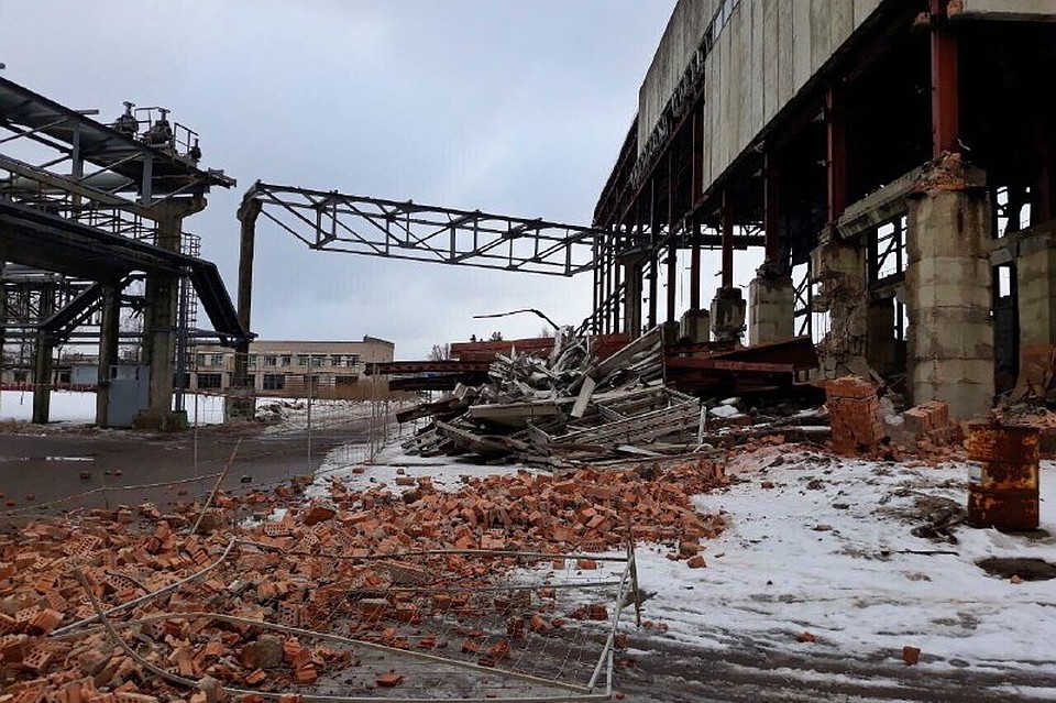 В Минске на заводе «Интеграл» обрушилась стена. Фото: СК