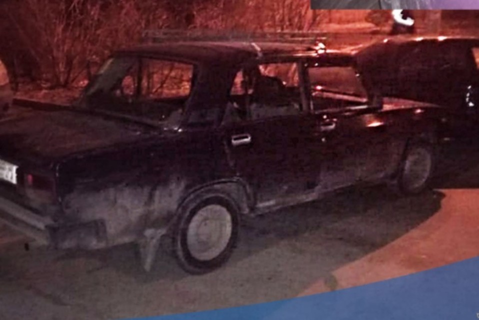 Угнав машину, подозреваемый тут же попал в аварию.