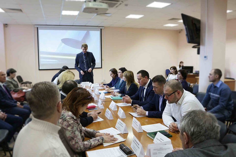 В ходе заседания обсуждались вопросы доступа к энергоресурсам для представителей малого и среднего бизнеса