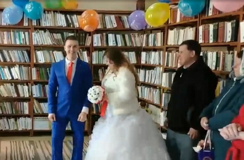 Николай и Татьяна положили начало новой моде в Молдове. Фото: скриншот видео