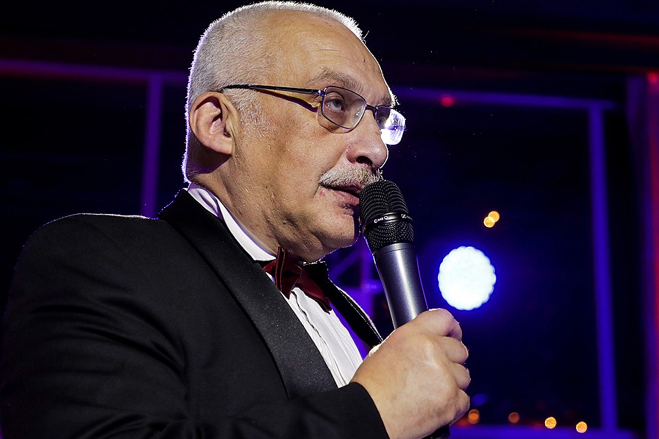 Магистр игры "Что? Где? Когда?" Александр Друзь во время интеллектуальной игры в рамках Российского инвестиционного форума, 14 февраля 2019 года. Вячеслав Прокофьев/фотохост-агентство ТАСС