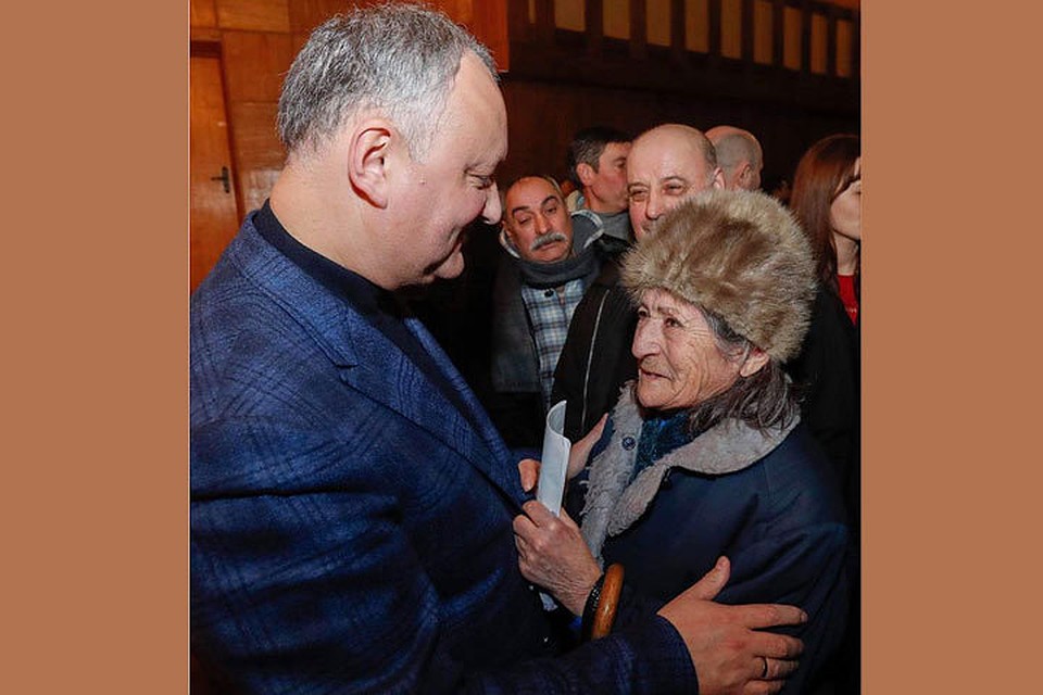 Додону доверяет свыше половины населения