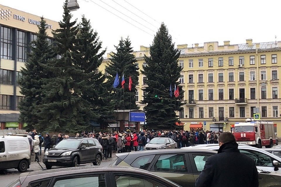 Четыре корпуса ИТМО и студенческое общежитие в Петербурге эвакуировали