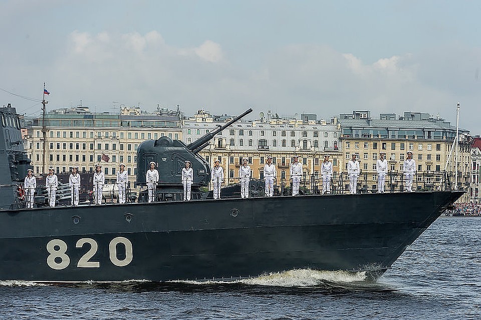 Беглов и Шойгу обсудили создание кластера ВМФ в Кронштадте