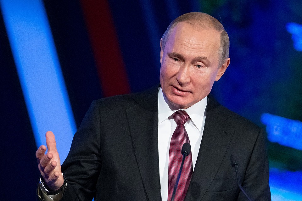 Путин выступил перед парламентом в среду, 20 февраля