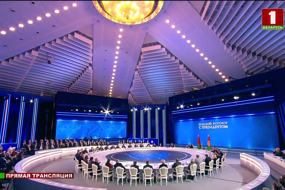 Президент подробно ответил на вопрос «Комсомолки». Фото: кадр "Беларусь 1"