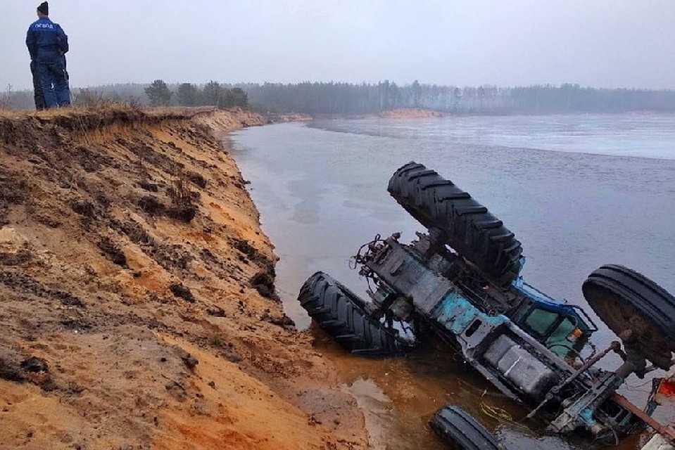 В Лоевском районе молодой человек утонул в реке вместе с трактором. Фото: СК