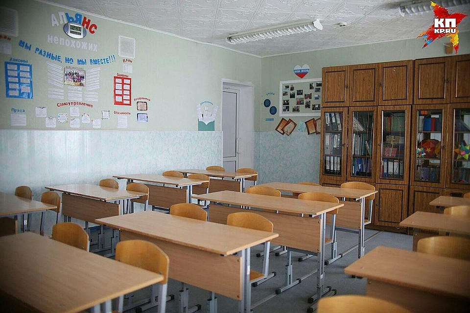 В Колпино трое школьников изнасиловали 13-летнюю одноклассницу