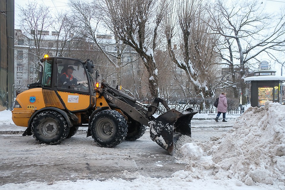 Петербургских коммунальщиков подозревают в организации "снежного картеля".