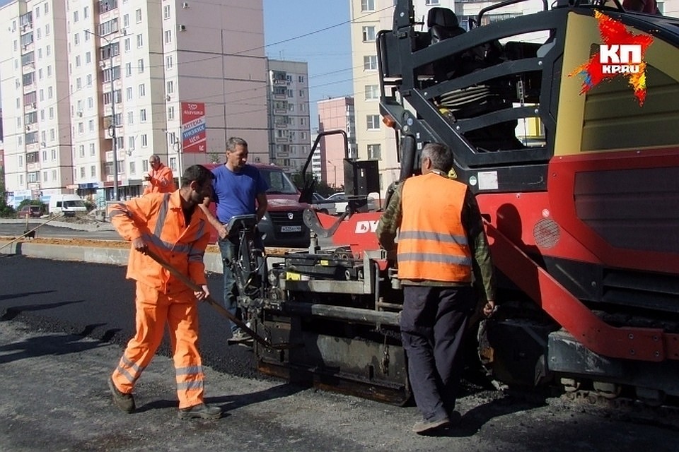 Синоптики считают, что уже через пару недель установится относительно тёплая погода, при которой можно ремонтировать дорогу «большими картами»