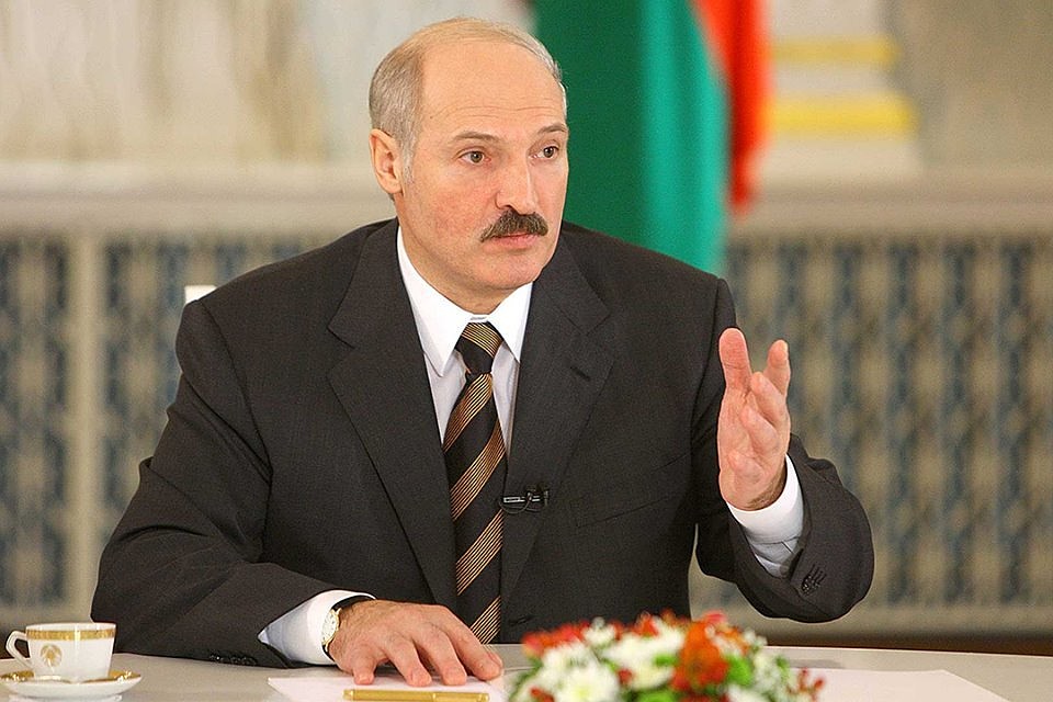 Лукашенко поручил Кочановой знать, чем живут люди. Фото: БелТА