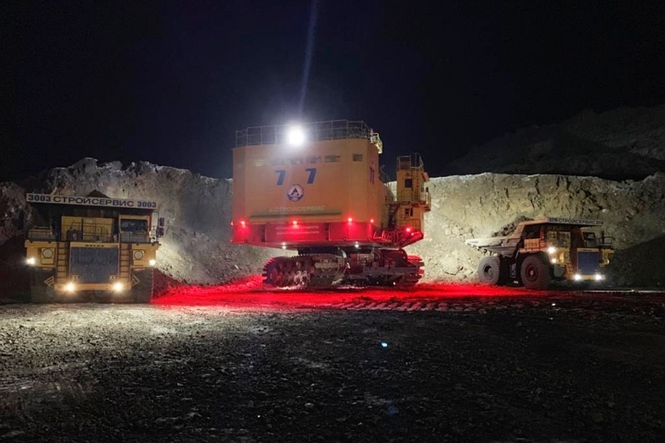 На кузбасские экскаваторы устанавливают систему Red Kill Zone. Фото: ЗАО «Стройсервис»