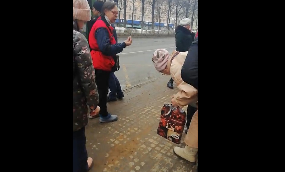 кадр из видео