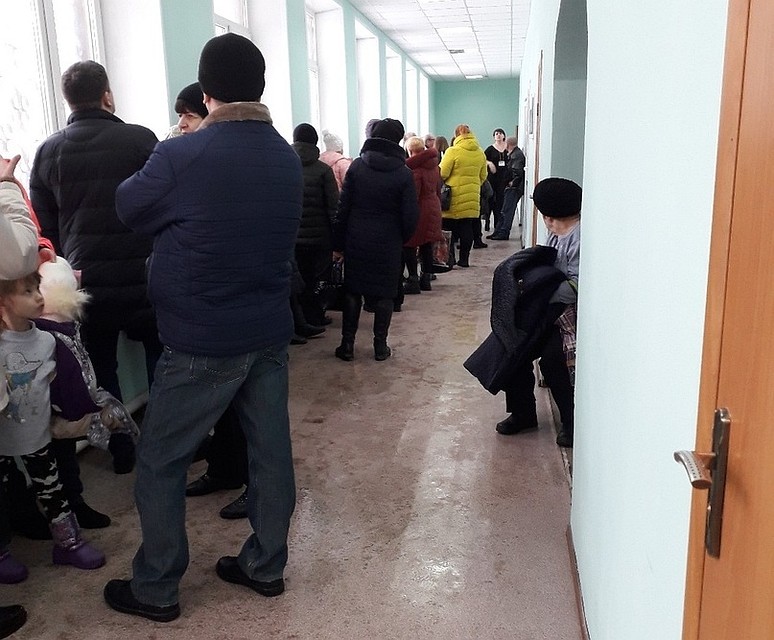 В офисах регоператора - огромные очереди