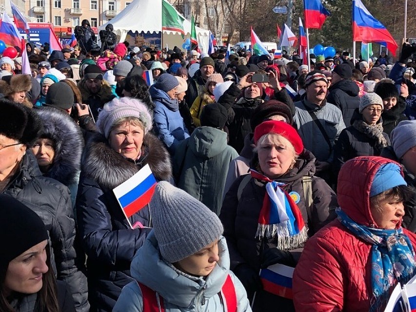 Сотни тюменцев пришли на празднование воссоединения Крыма с Россией