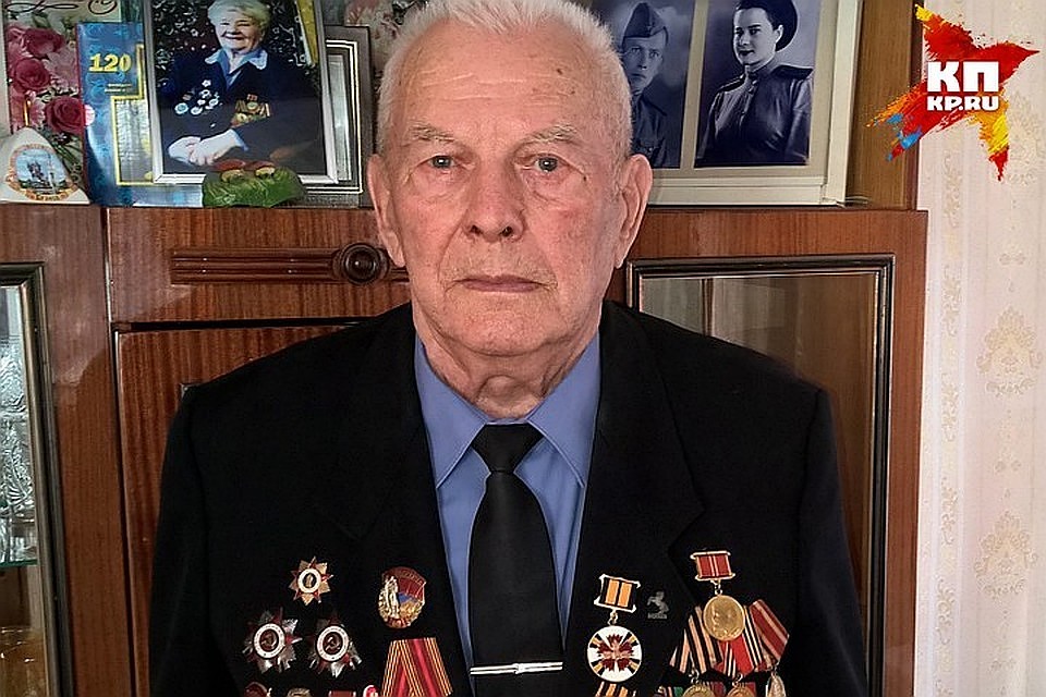 В Брянске поздравили легендарного земляка.
