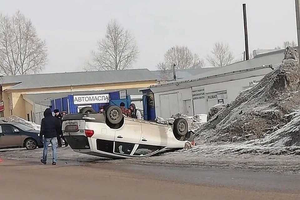 Участник ДТП сбил бабушку с шестилетней девочкой