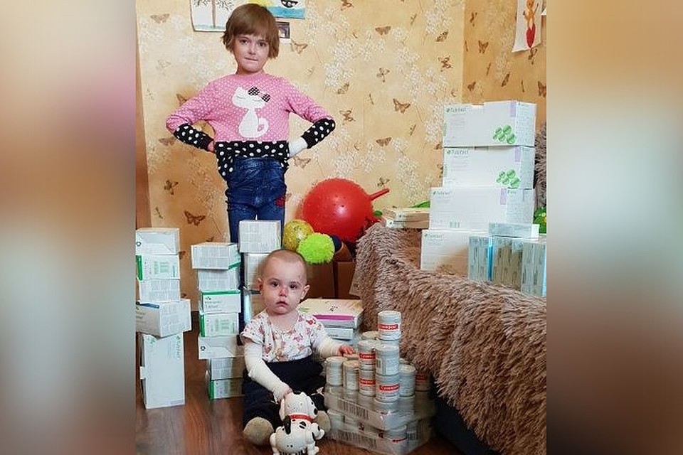 Теперь Лиза и Матвей могут играть и бегать, не боясь боли из-за неловких движений
