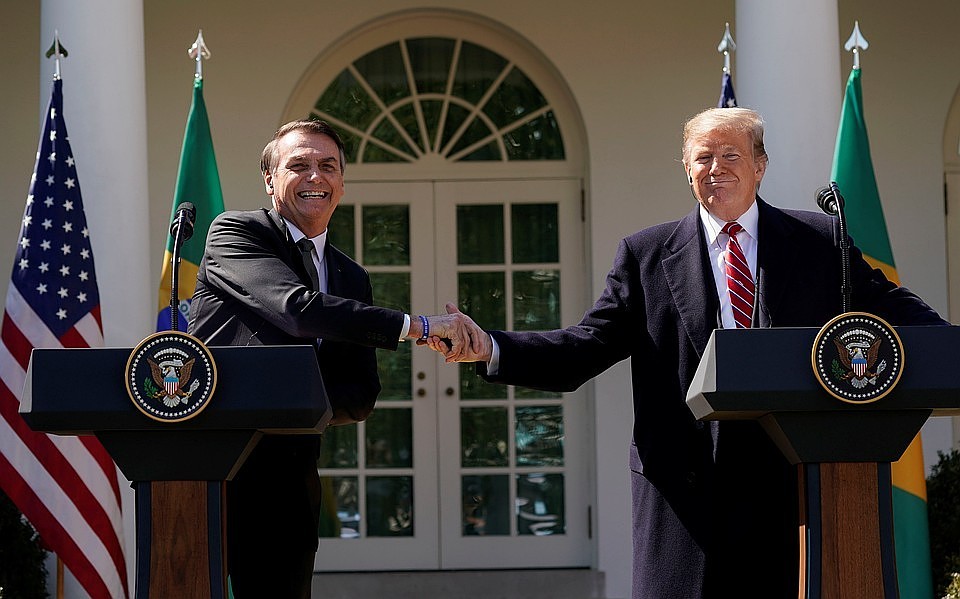 В НАТО не стали комментировать заявления Трампа о Бразилии