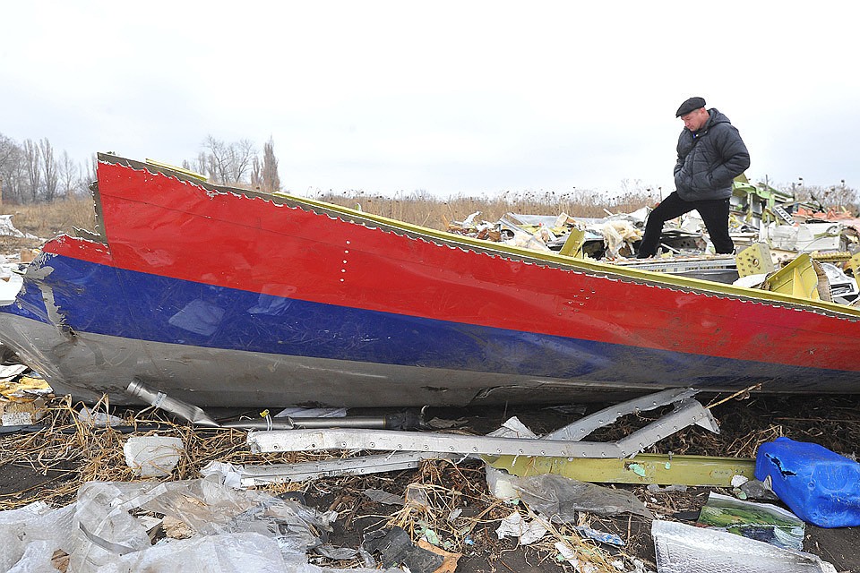 Место крушения самолета Boeing 777 авиакомпании Malaysia Airlines.