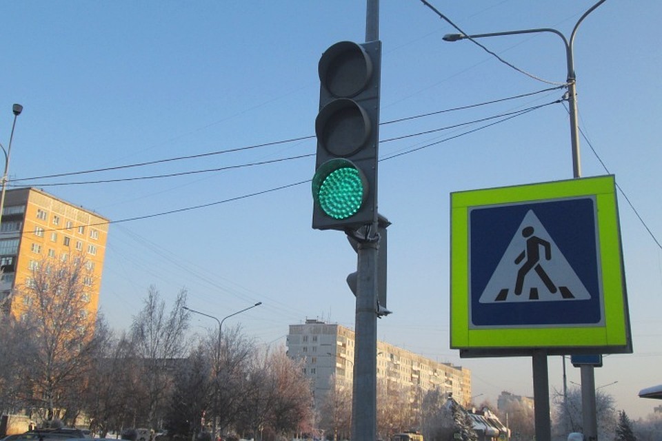 На опасных перекрестках в Новокузнецке установят новые светофоры.