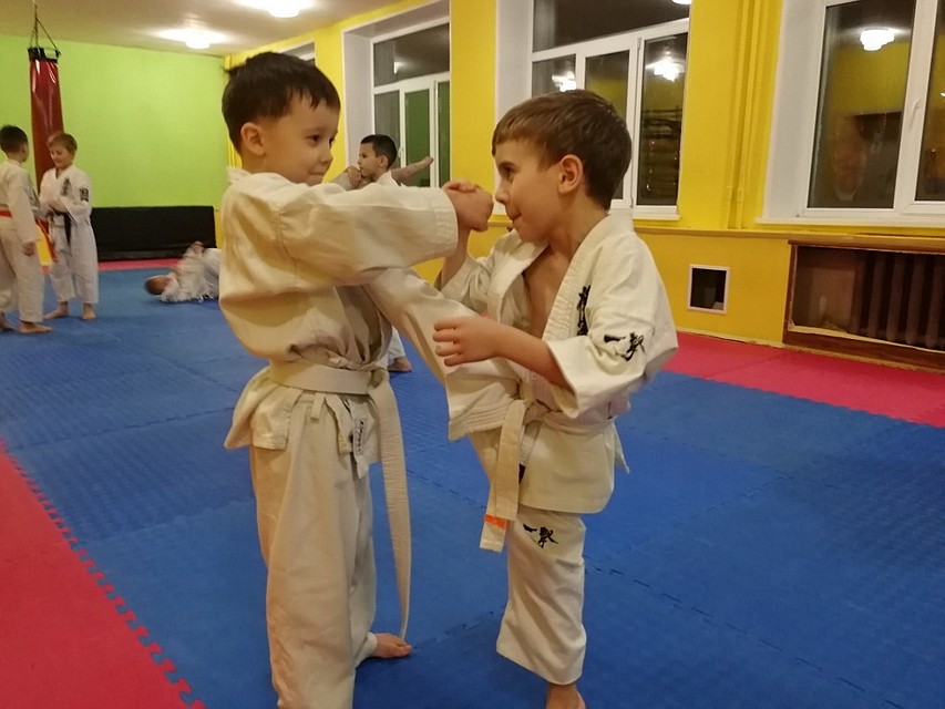 Давид ходит на каратэ. Фото: Министерство по физической культуре и спорту Челябинской области.