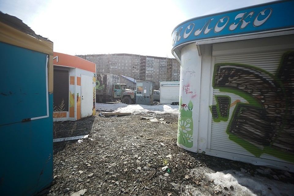 Районные чиновники смогут самостоятельно принимать решение о сносе незаконных киосков