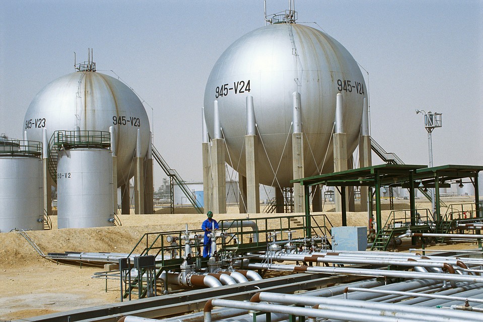 На одном из предприятий компании Saudi Aramco.