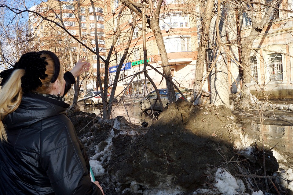 Жители Самары жалуются на то, что убирая снег разрушили полгорода