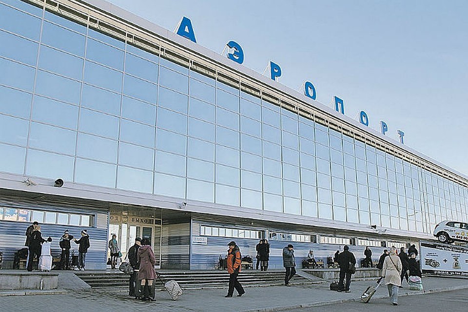 В иркутском аэропорту курильщик предложил взятку в 300 рублей полицейскому