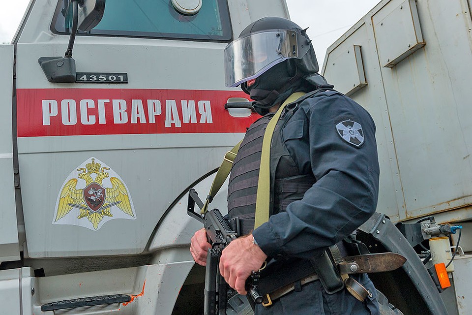 Росгвардейцы задержали иностранцев-наркоманов