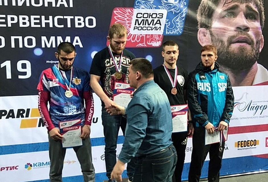 Евгений Морозов стал первым тверским бойцом, кто стал чемпионом ЦФО по ММА Фото: областной спорткомитет