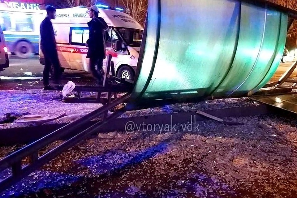 Инцидент случился уже в темное время суток, почти в 22:00, в районе улицы Русская. Фото: vtoryak.vdk.