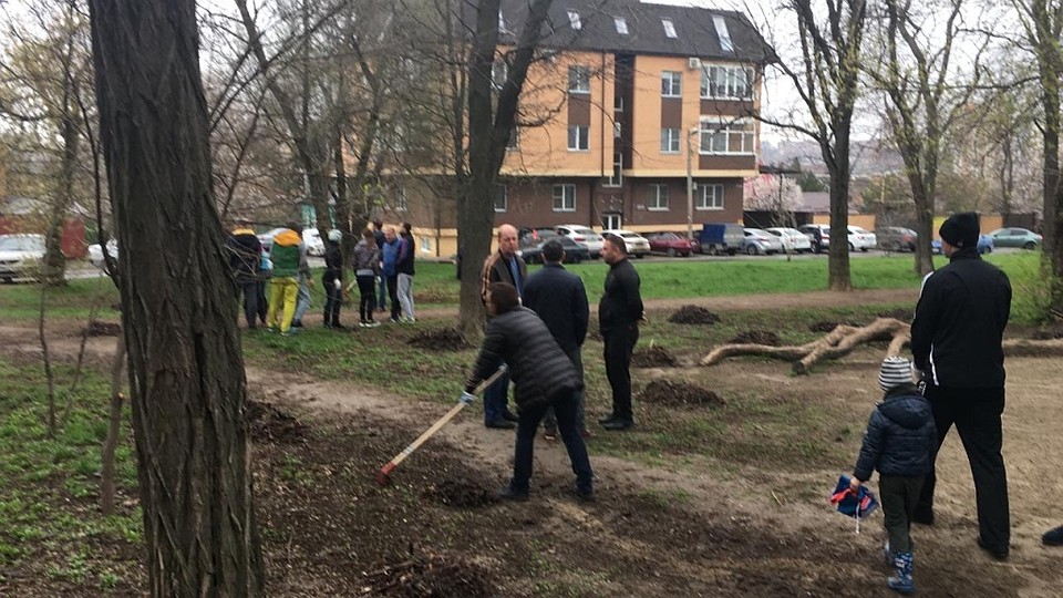 Во время субботника в Ростове собрано 812 тонн мусора.