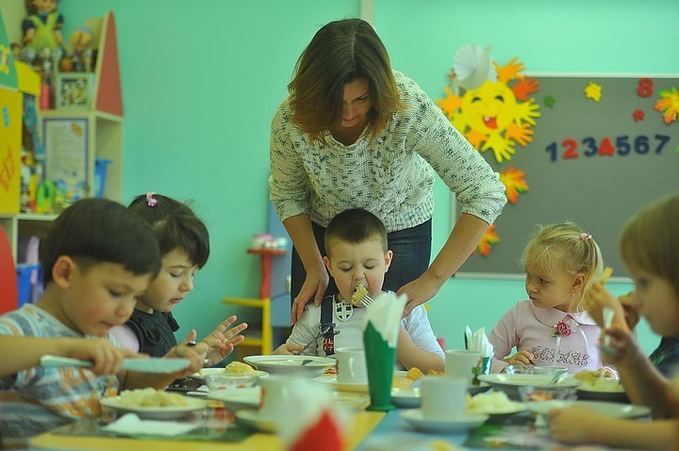 Родители детей кишиневского детского сада недовольны увольнением агрессивных воспитателей