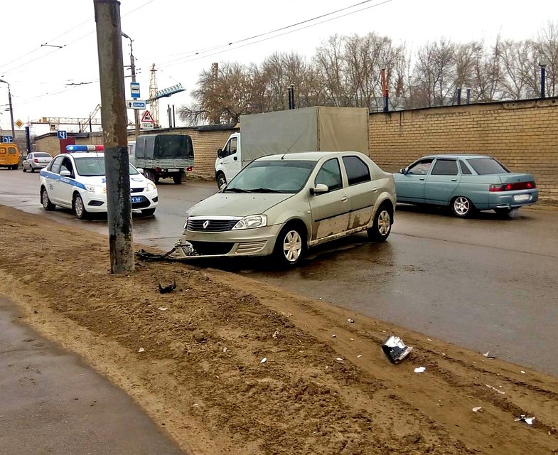 Авария произошла на Монтажников
